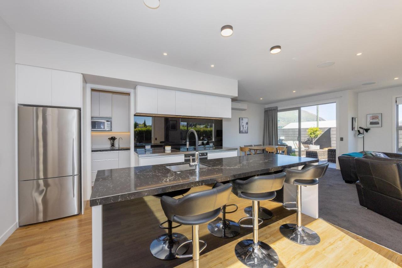 Prime Location On Warren St - 3 Bedroom Town House Wanaka Exterior foto